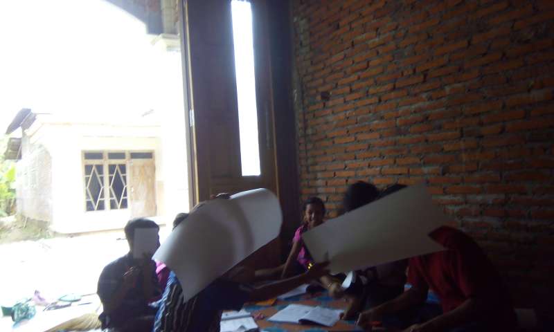 MsC~2#|#|#Di rumah murid|||0.5
