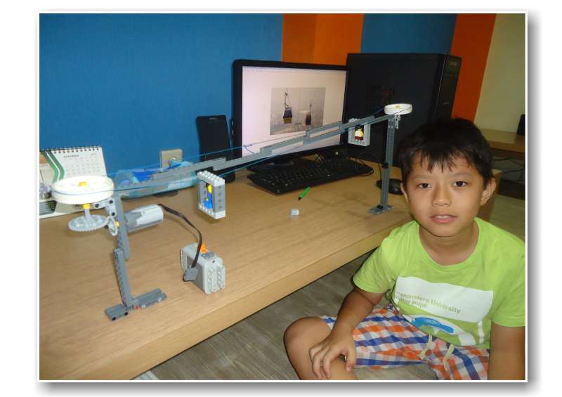 MECHANIC ENGINEERING (9-18yrs)#|#|#Kelas mechanic engineering merupakan level<br />
elementary yang berisikan materi pembelajaran <br />
tentang pronsip mekanika dan cara kerjanya,<br />
membuat projek mekanik yang dapat bergerak <br />
dengan tenaga motor. |||0.42857142857143